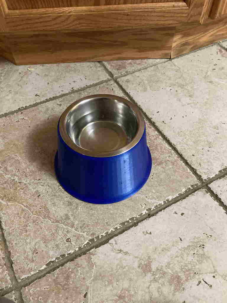 Dog water bowl holder 120mm for long ear dogs