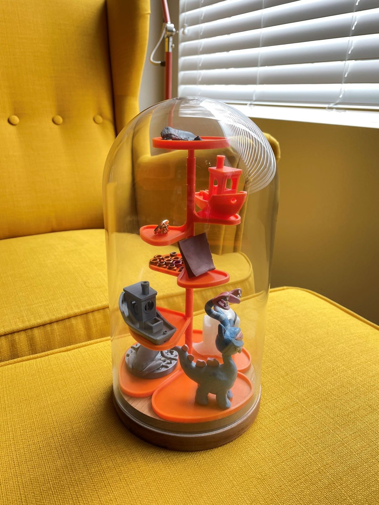 Display tree for IKEA HARLIGA glass dome
