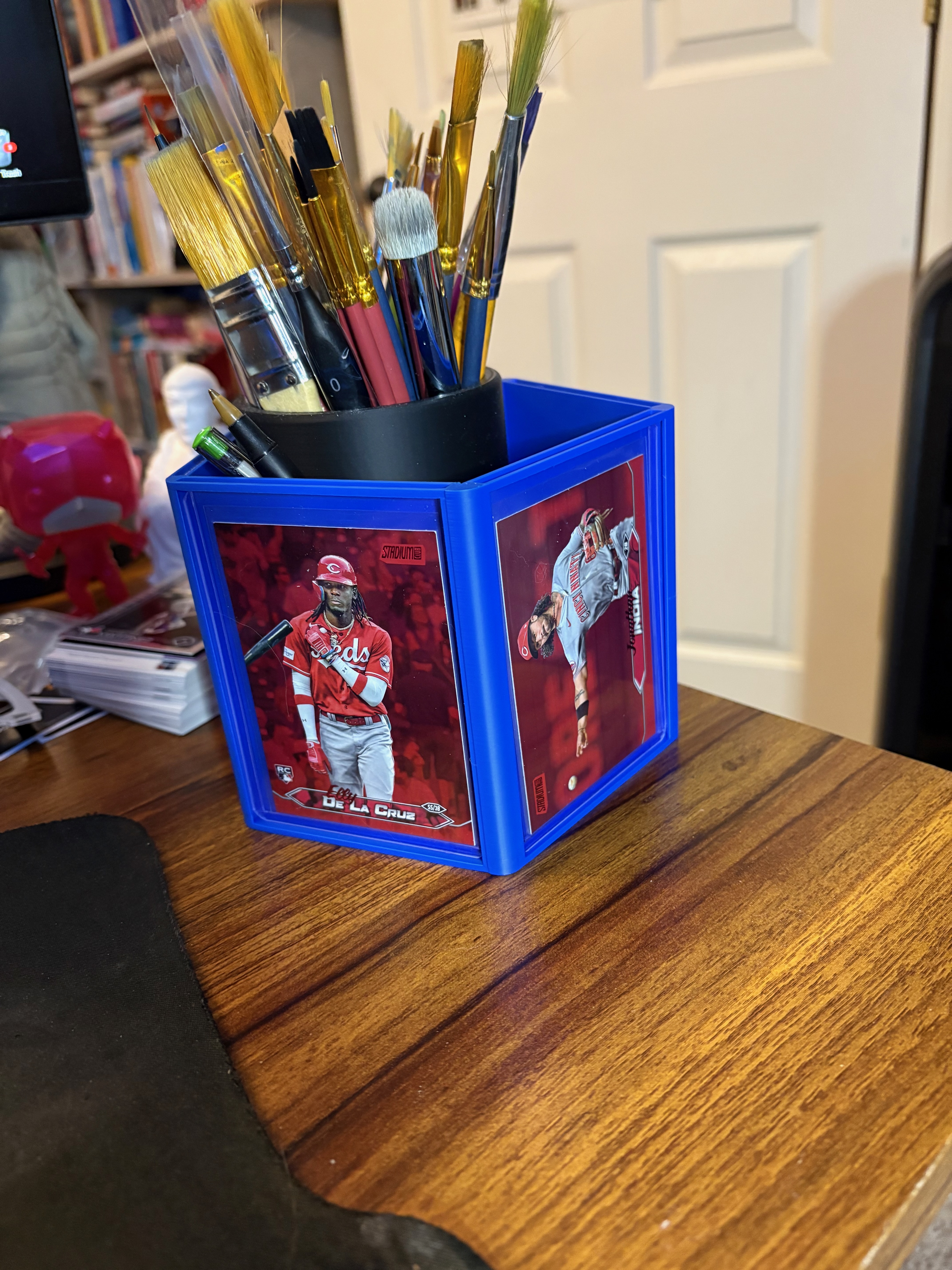 Toploader Card Display Pencil/Brush box