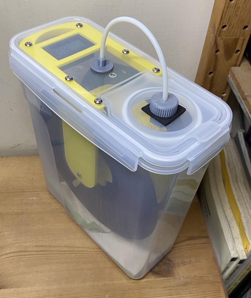 Dry Box Hanger with Hydrometer mount