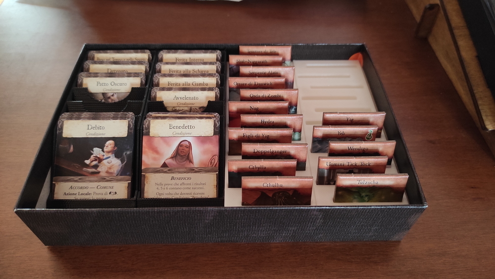 Eldritch Horror - Epic Monster Insert for small boxes expansions