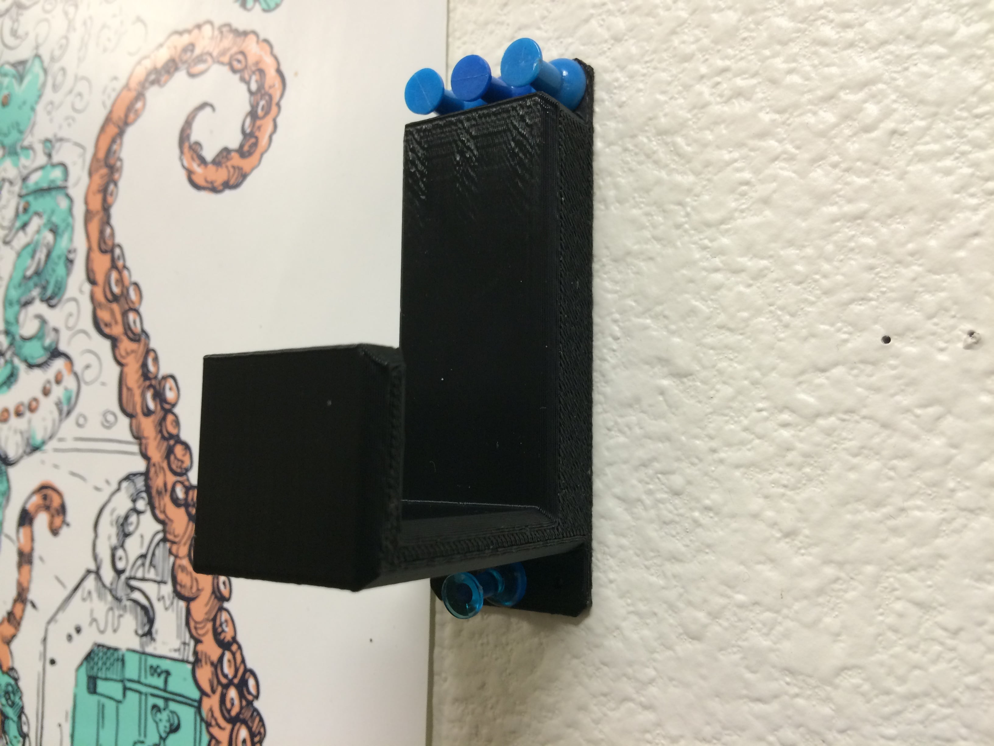 Heavy Duty Thumbtack Wall Hook