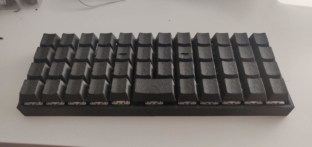 Planck BM40v2 keyboard (Case + keys)