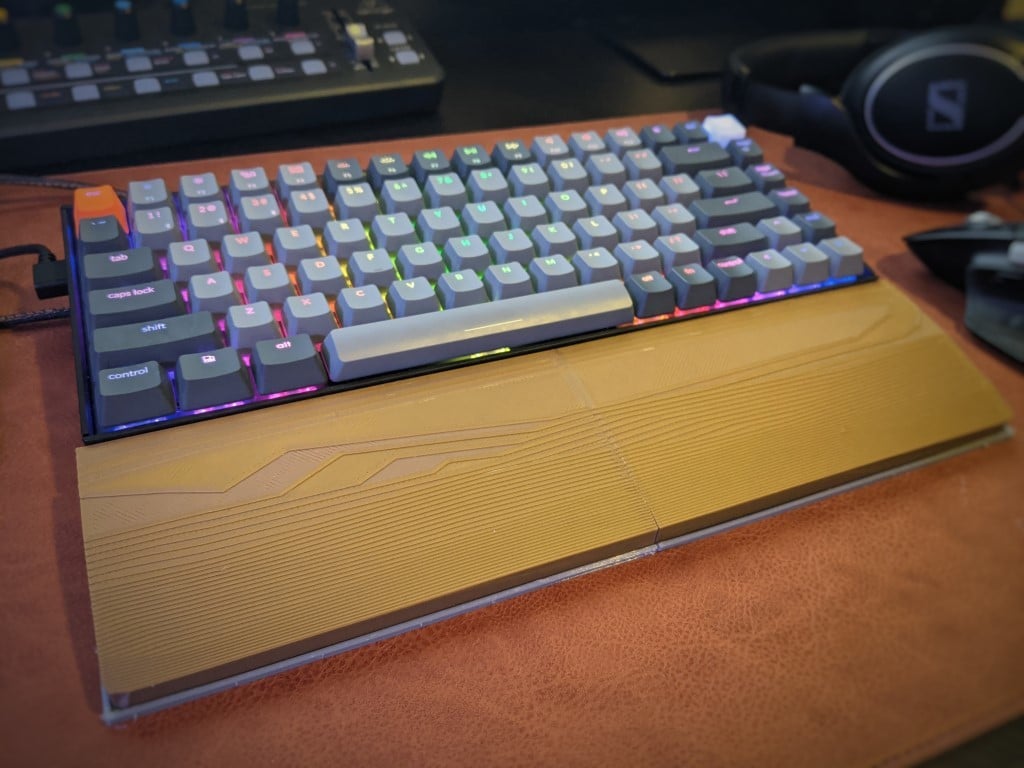 Low Poly Palm Rest and Riser for Keychron K2 Keyboard