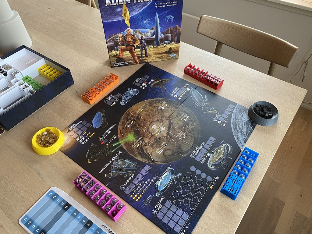 Alien Frontiers board game insert