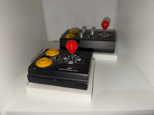 Joystick Stand für Elite, Sigma, Multi-Funktion 1001 Joystick klein  (Commodore Amiga, XL, ST, 64)