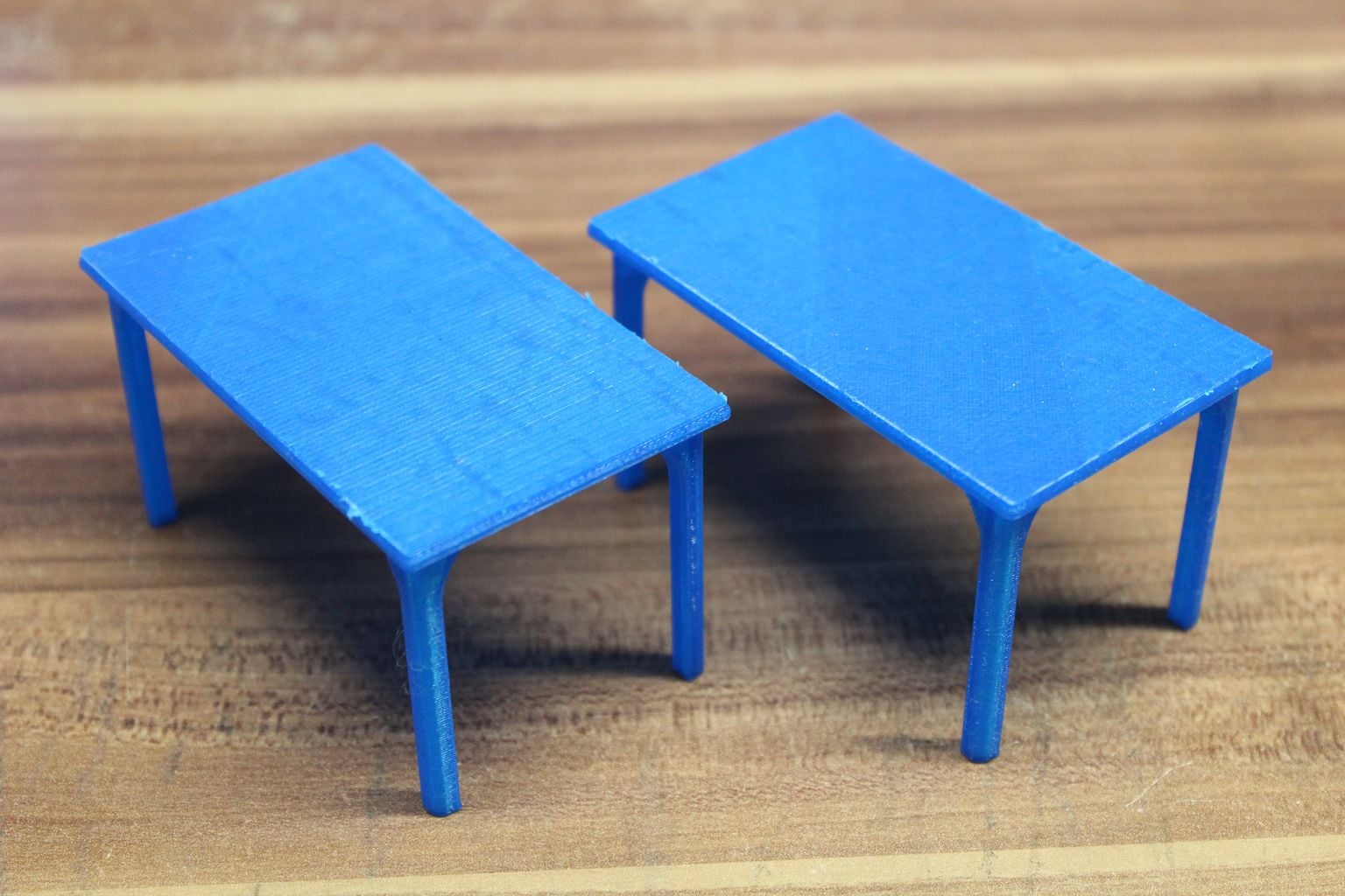 simple table (6 persons) [playfab 181001, playmobil compatible]