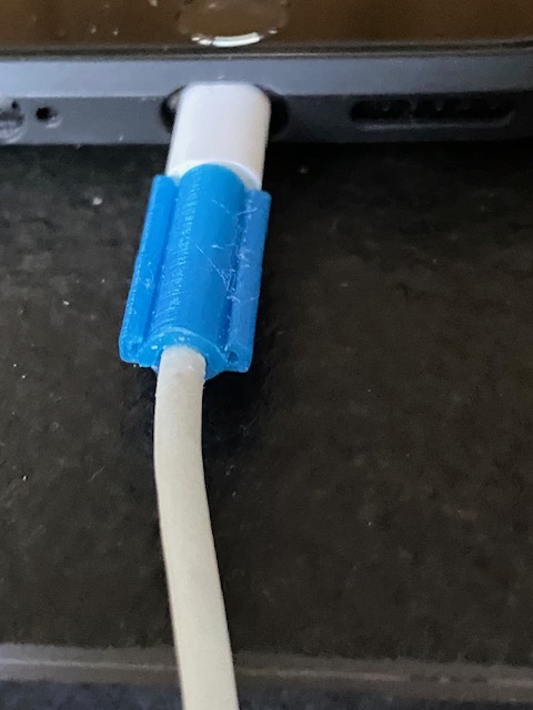 Cable repair sleeve apple