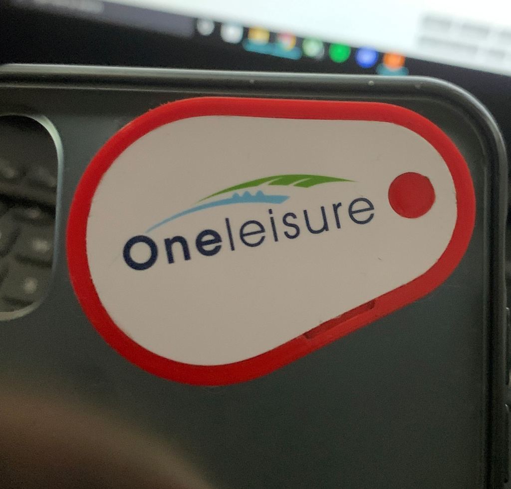 One Leisure tag holder