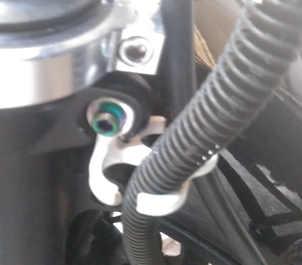 brake hose clip for motorcycle