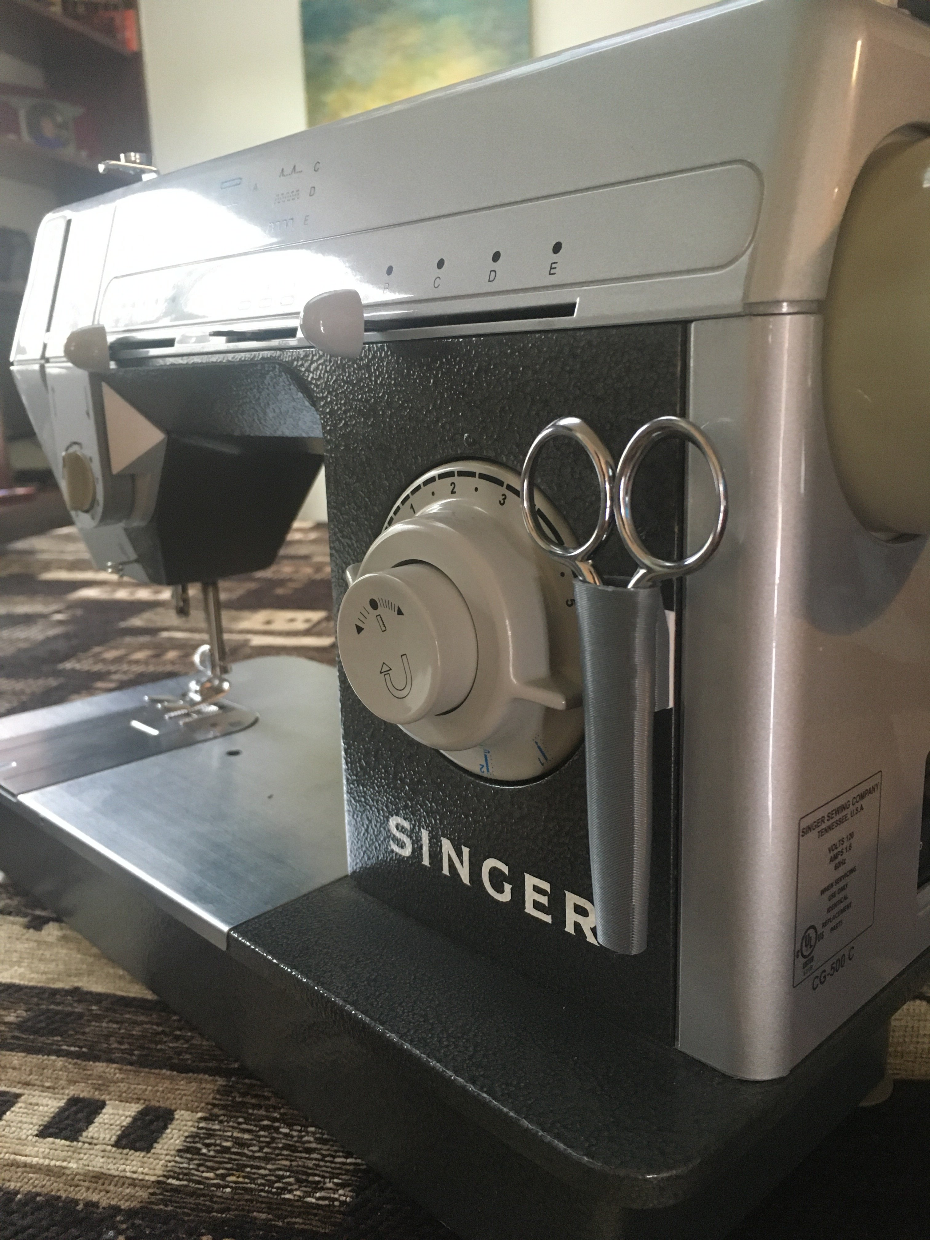 Gingher 4" Embroidery Scissors Holder