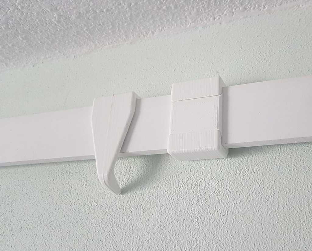 Picture / decoration wall hanging rail system.