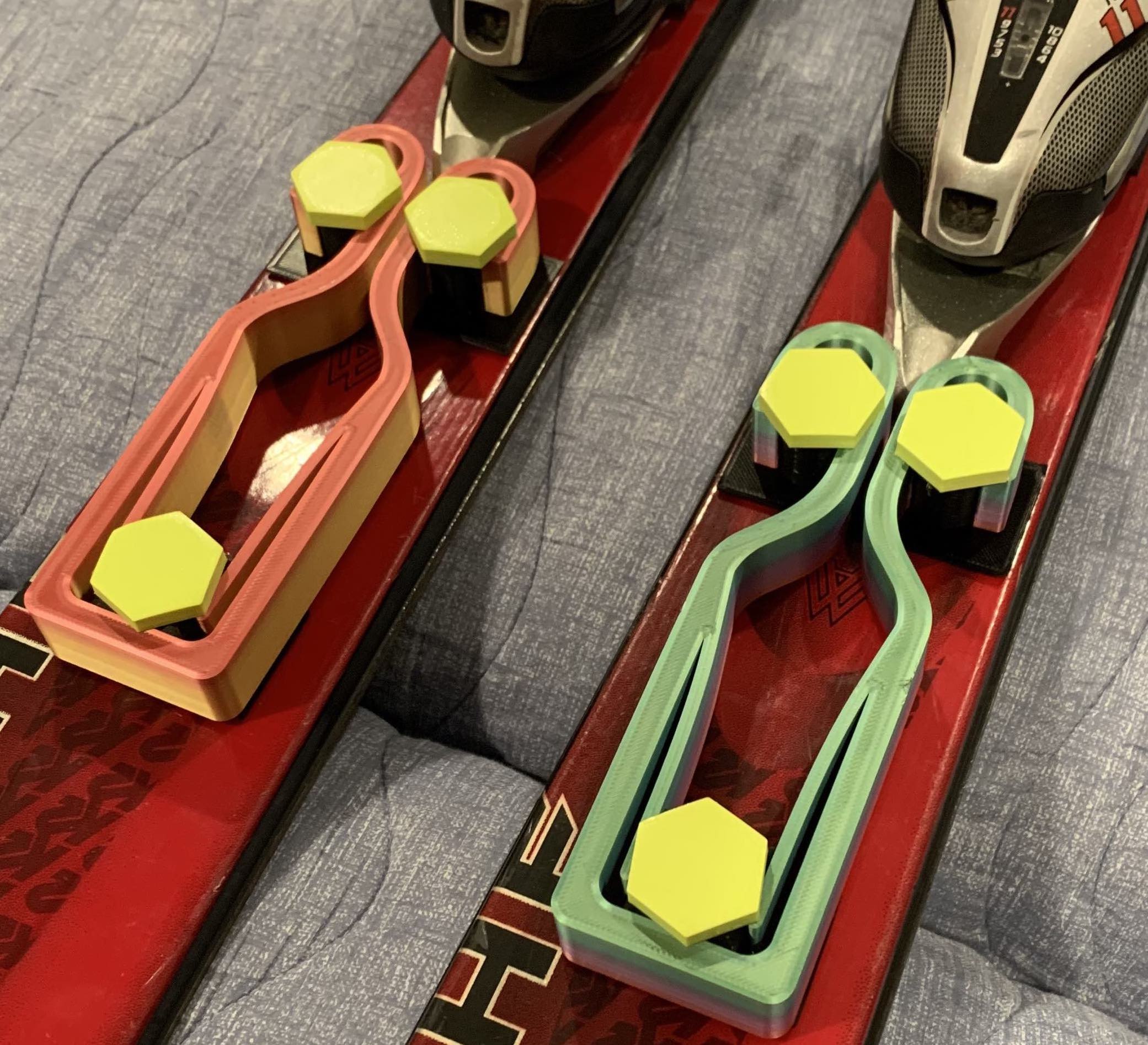 Ski and Pole Carrier Clip