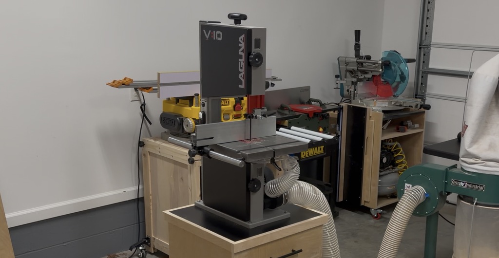 Laguna V10 Bandsaw Dust Adapter Upgrade