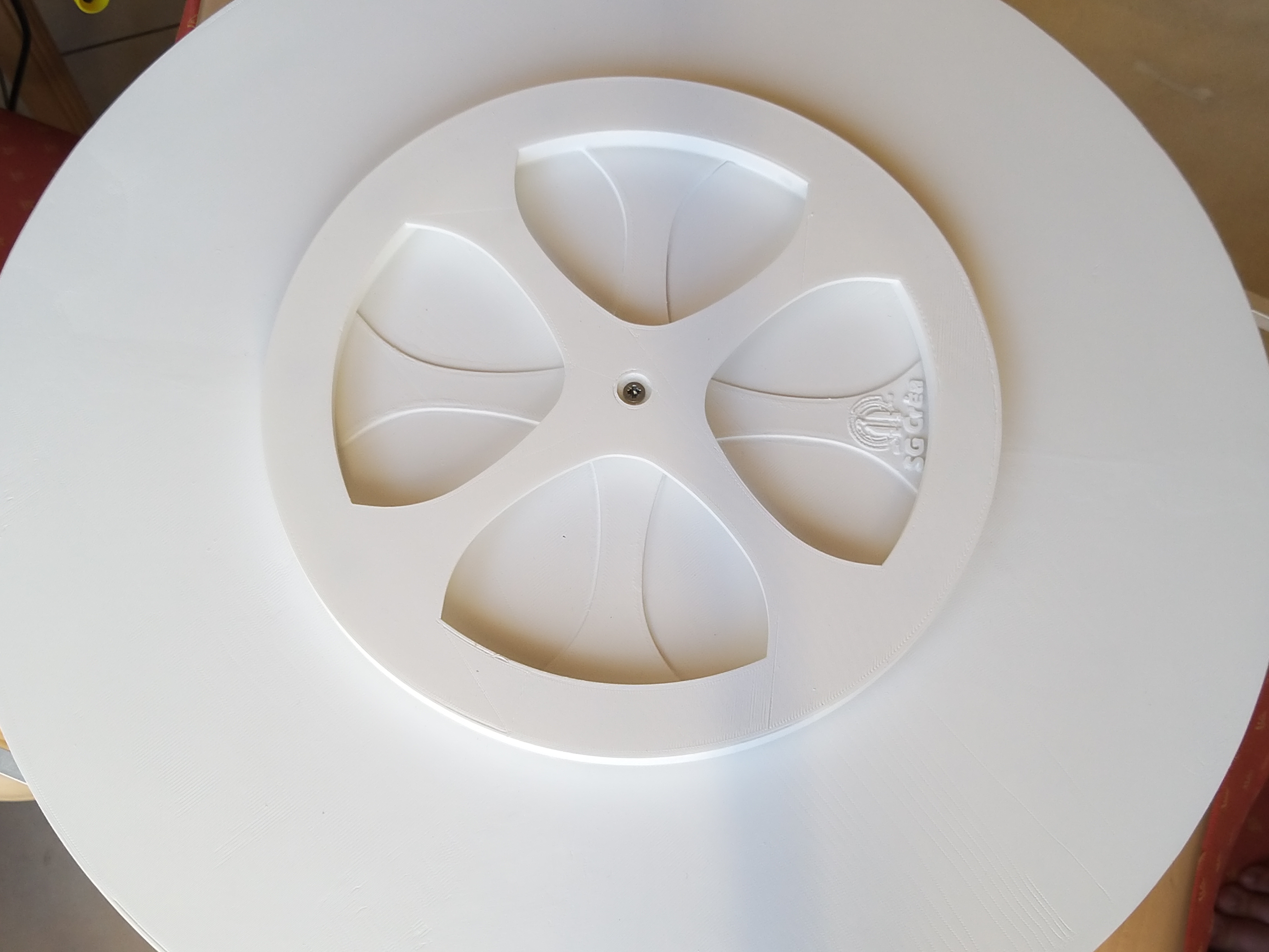 TURNTABLE 220 : Turntable, 218mm, steel ball diam 8mm