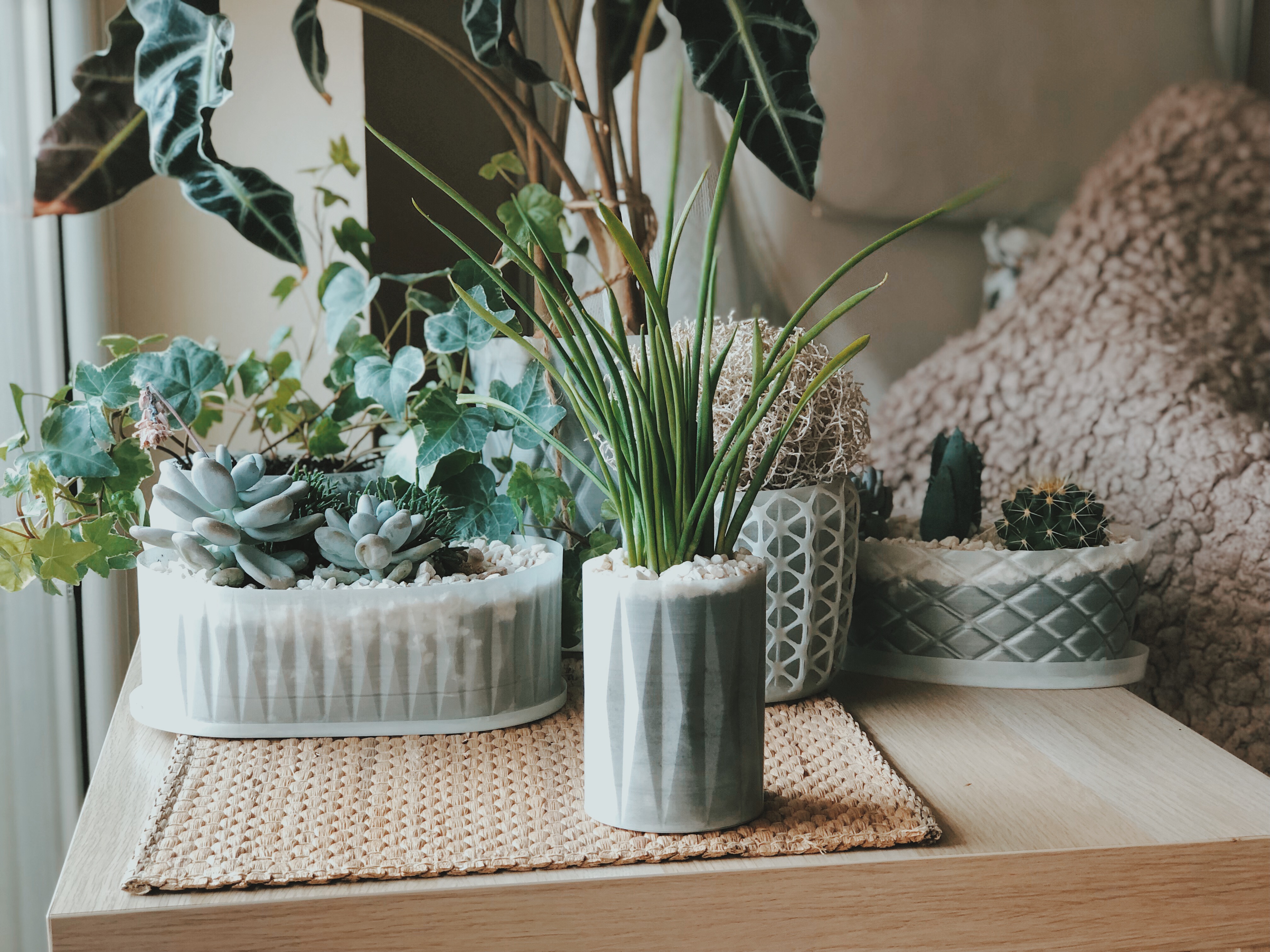 Cyllindrical Diamonds Planter