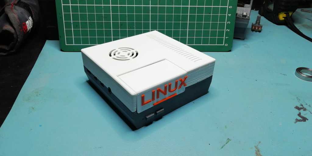 NES Raspberry Pi 4B case