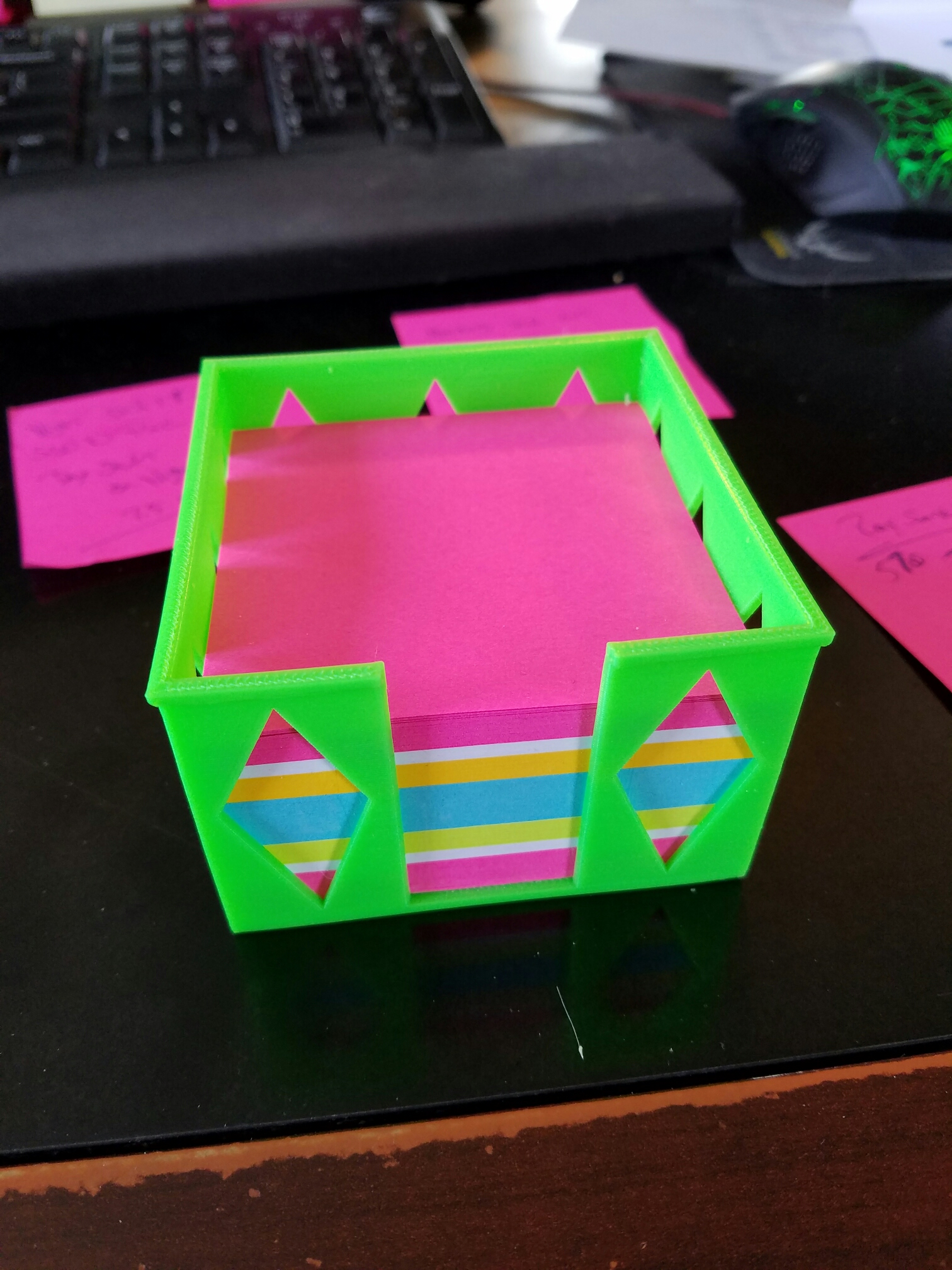 post it cube holder