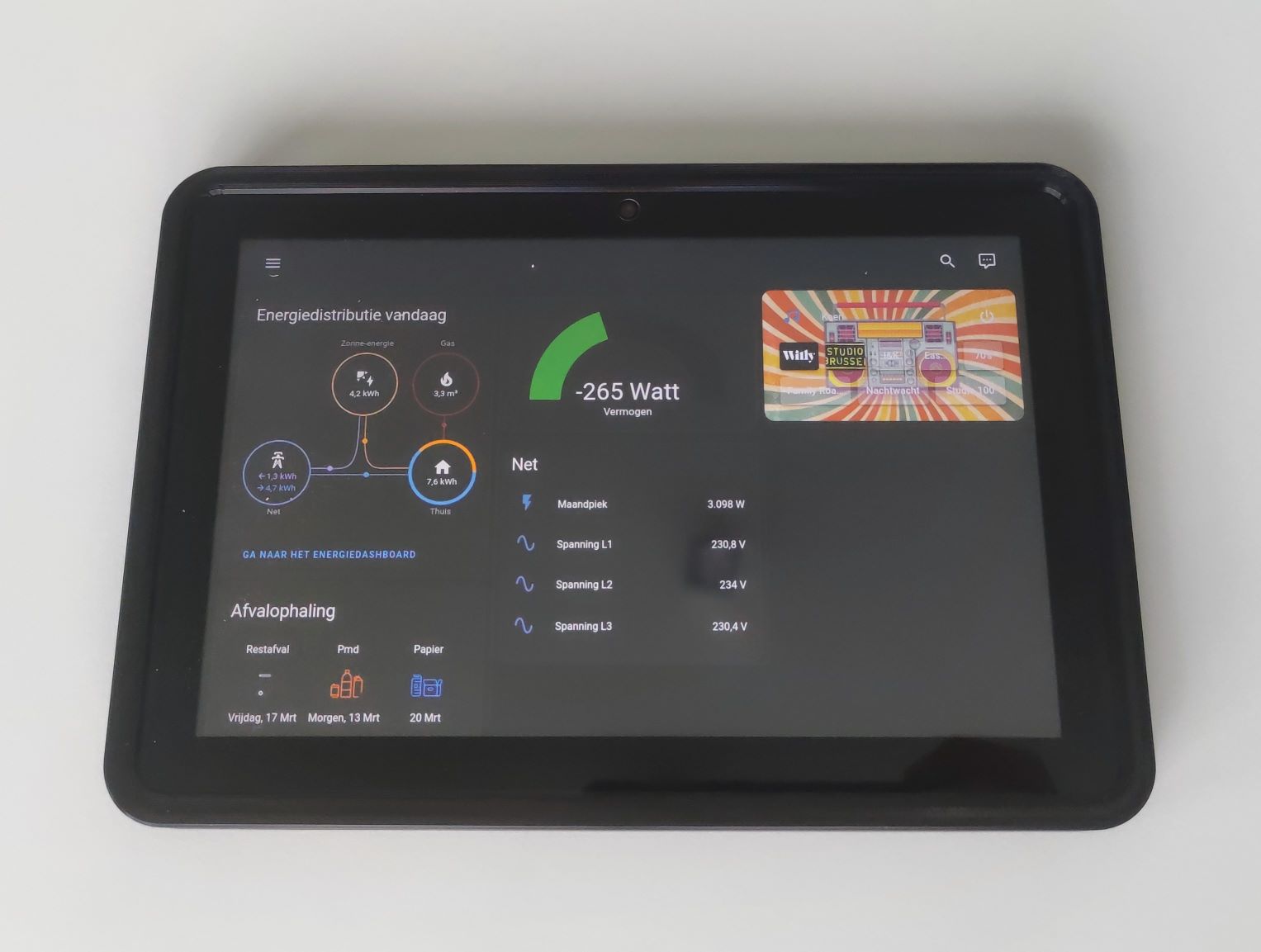 Amazon Fire HD 8 (2022, 12th Gen) Wall mount