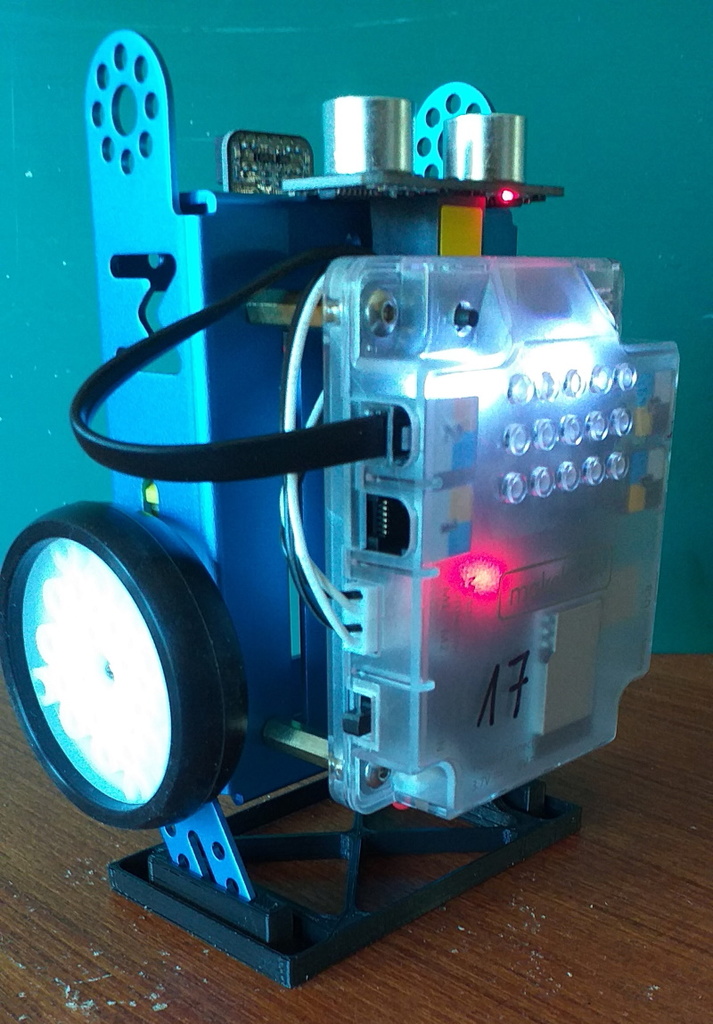 Vertical stand for mBot robot
