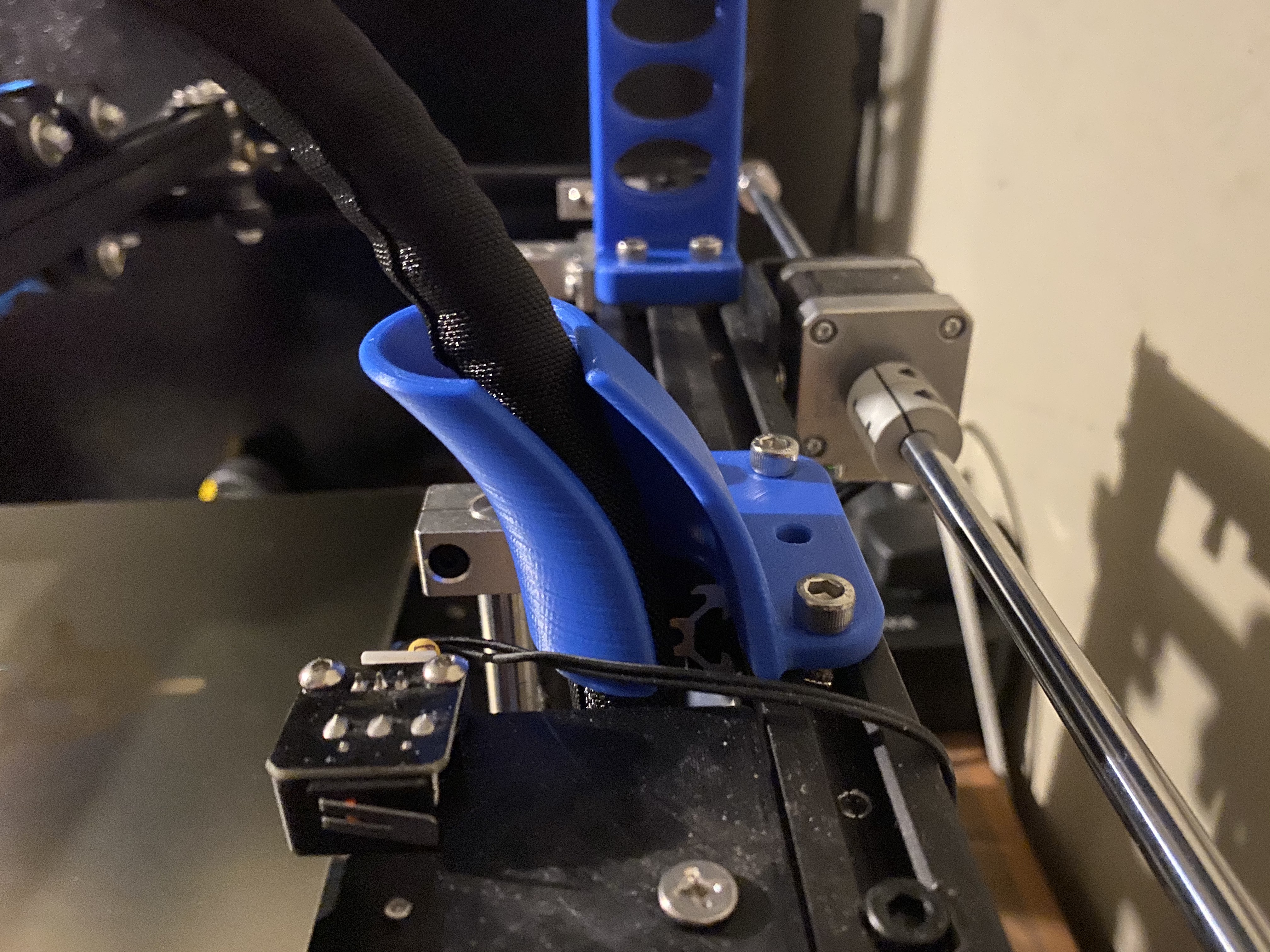 Top Mount Cable Guide