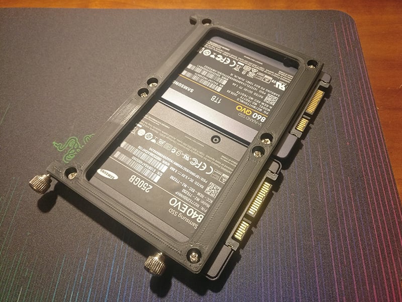 Adapter for two 2.5"ssd to 5.25" bay.