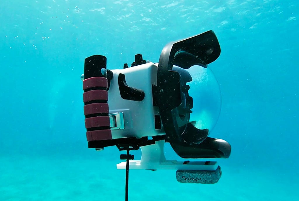Underwater camera housing trim rail (Ikelite & others)