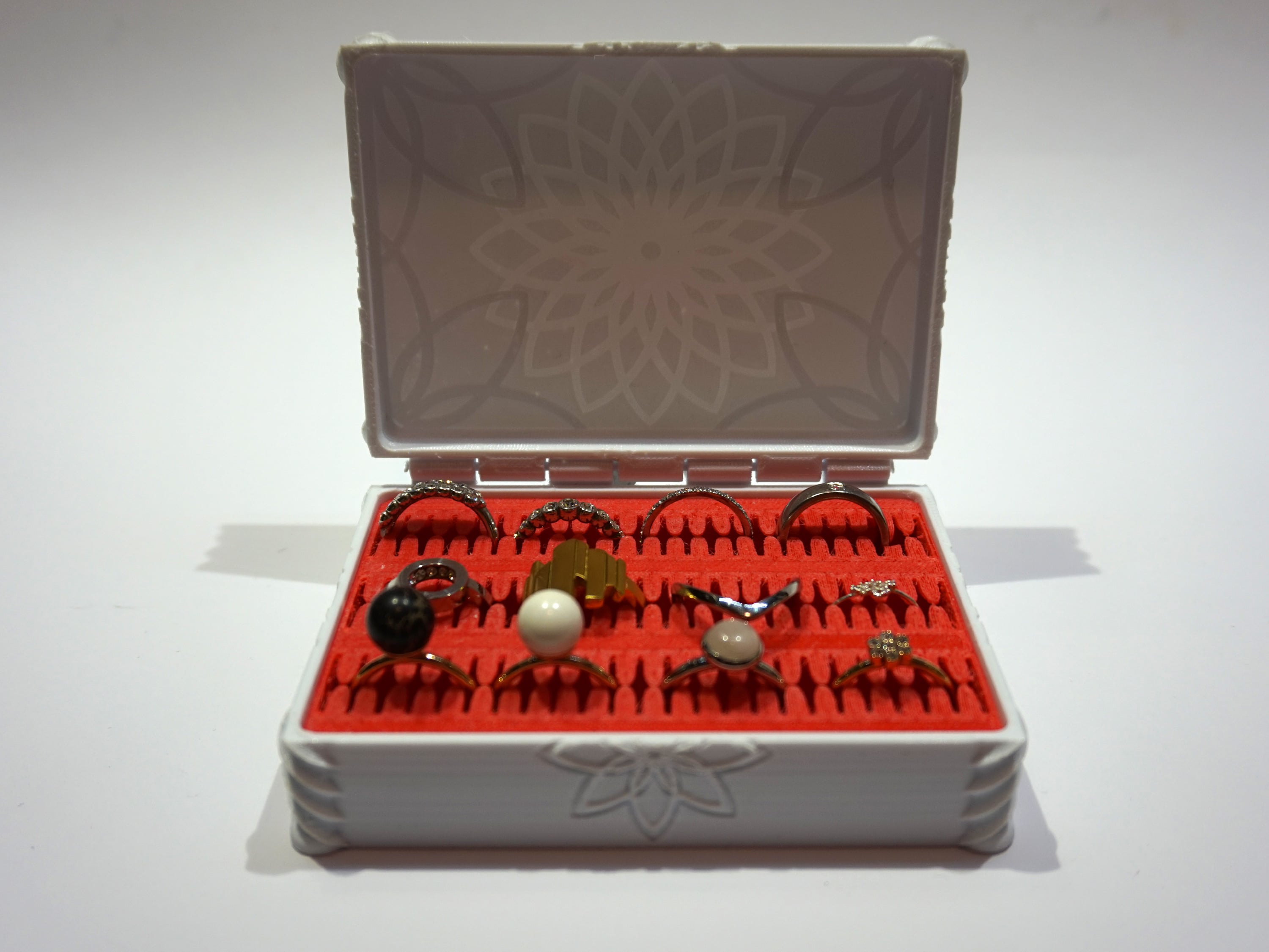 Flower box (with ring holder insert)