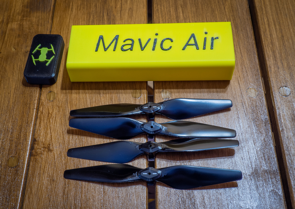 DJI Mavic Air propellers case 