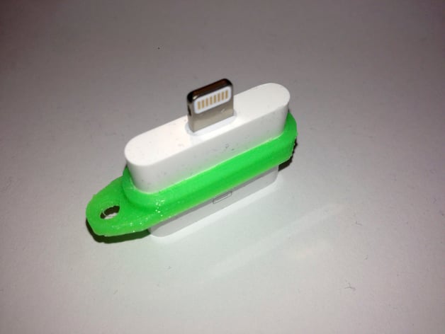 30-pin Dock connector to Lightning adapter pendant