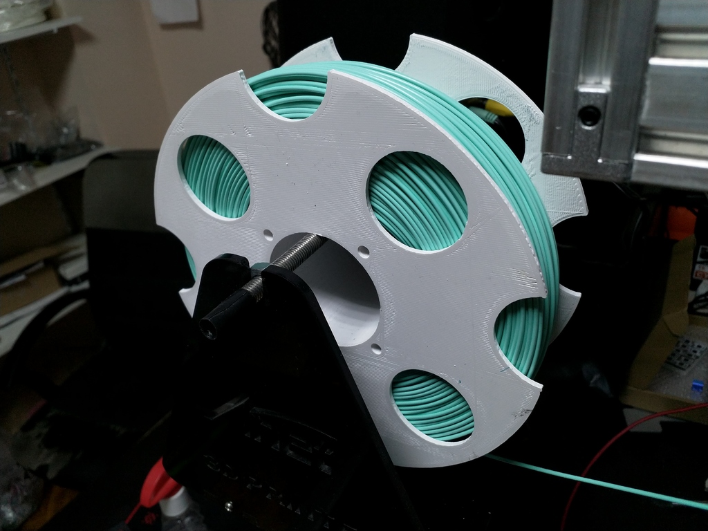 Self-assembly reel for filament