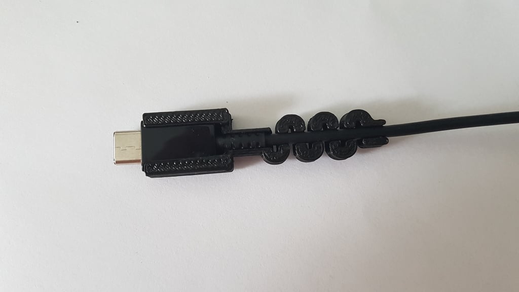 Cable protector for Samsung S9+ USB C