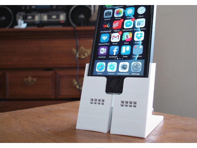 Charging + Speaker Dock for iPhone
