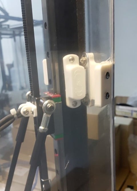Enclosure Kossel / Delta 3D printer Magnetic Door Catches
