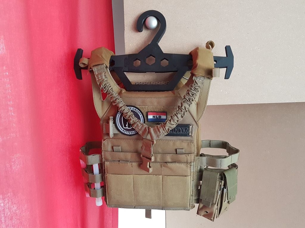 Tactical Vest Hanger