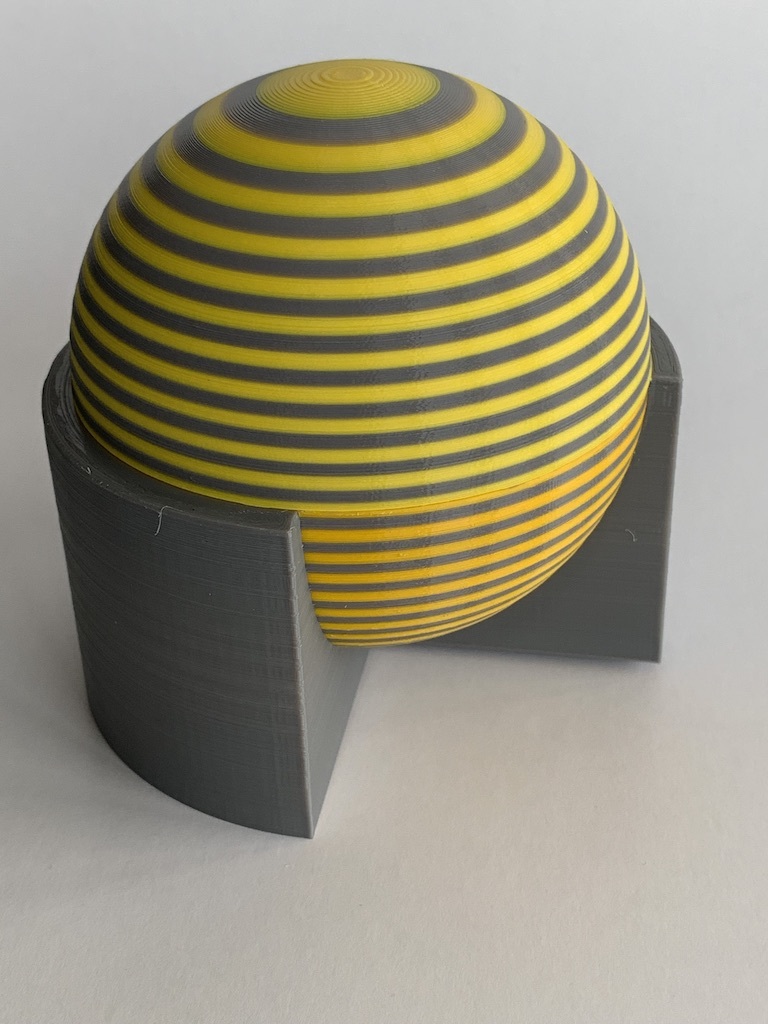 Spherical vase / box