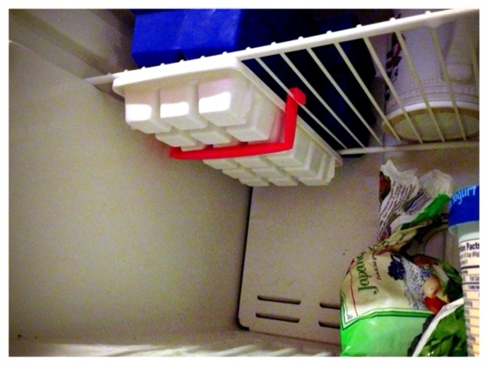 Ice cube tray freezer hanger.