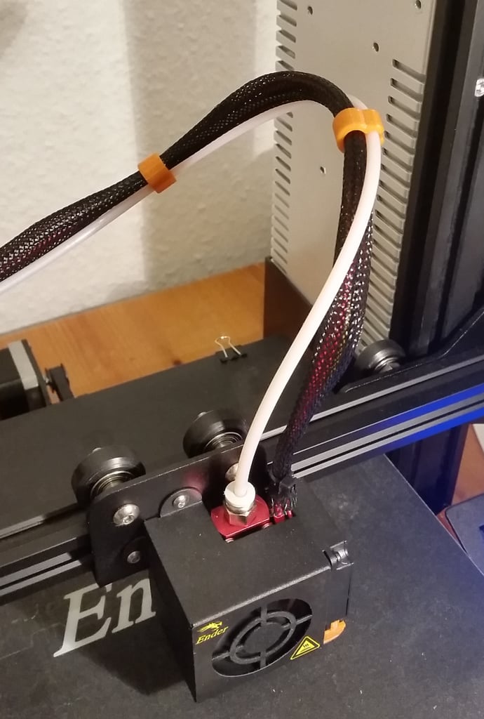 Ender 3: Bowden Tube / Hotend Cable Clip