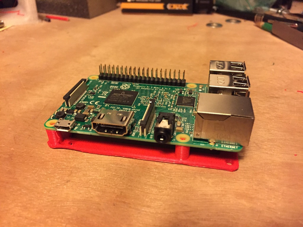 Simple Raspberry Pi 3 Mounting System