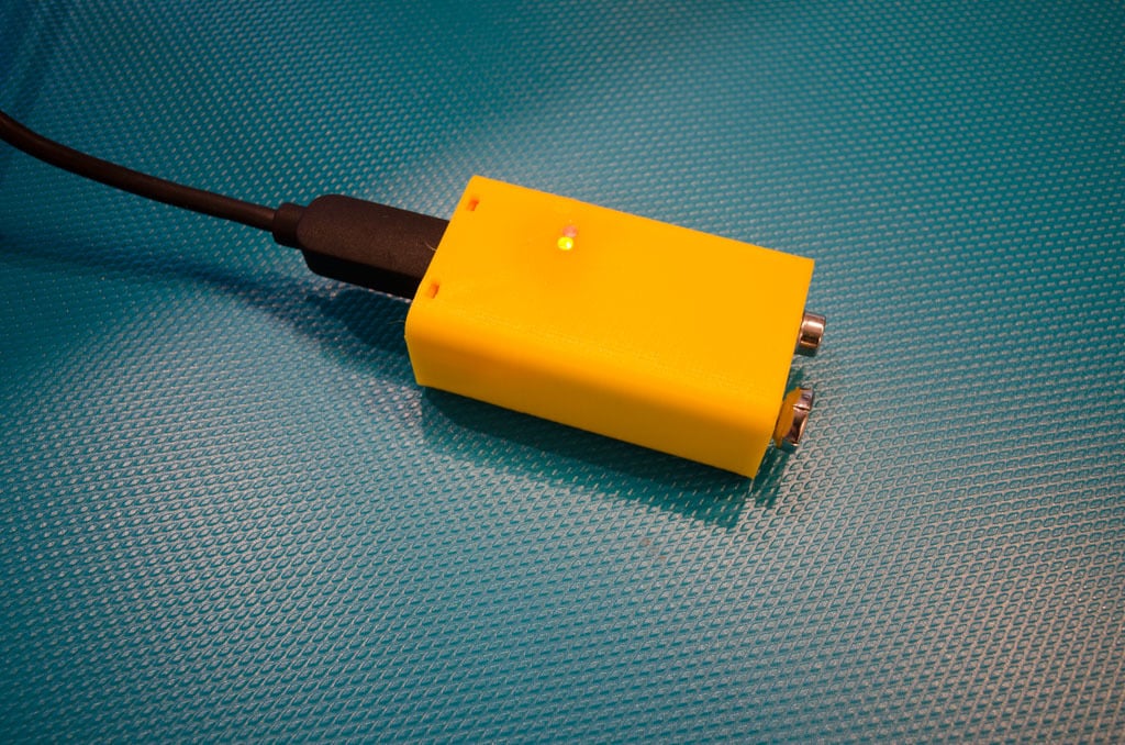 3D printed 9V USB rechargeable 6F22 LiPo battery