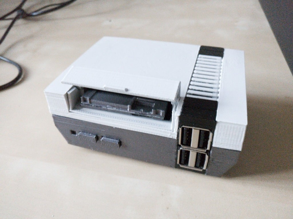 Mini NES Raspberry Pi Case 4 front USB