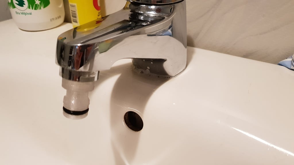 Gardena adapter for bathroom tap