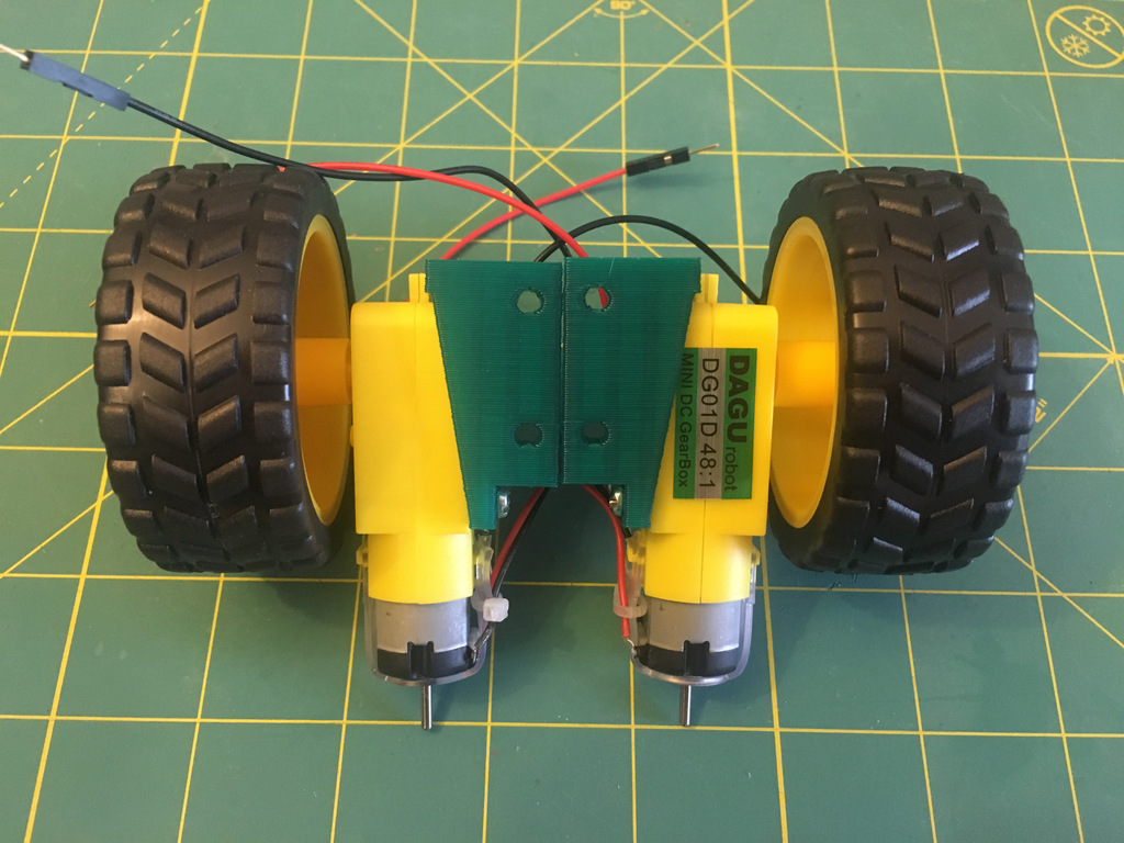 Small Gear Motor Mount (Dagu) Side Mount Remix + Robot Chassis