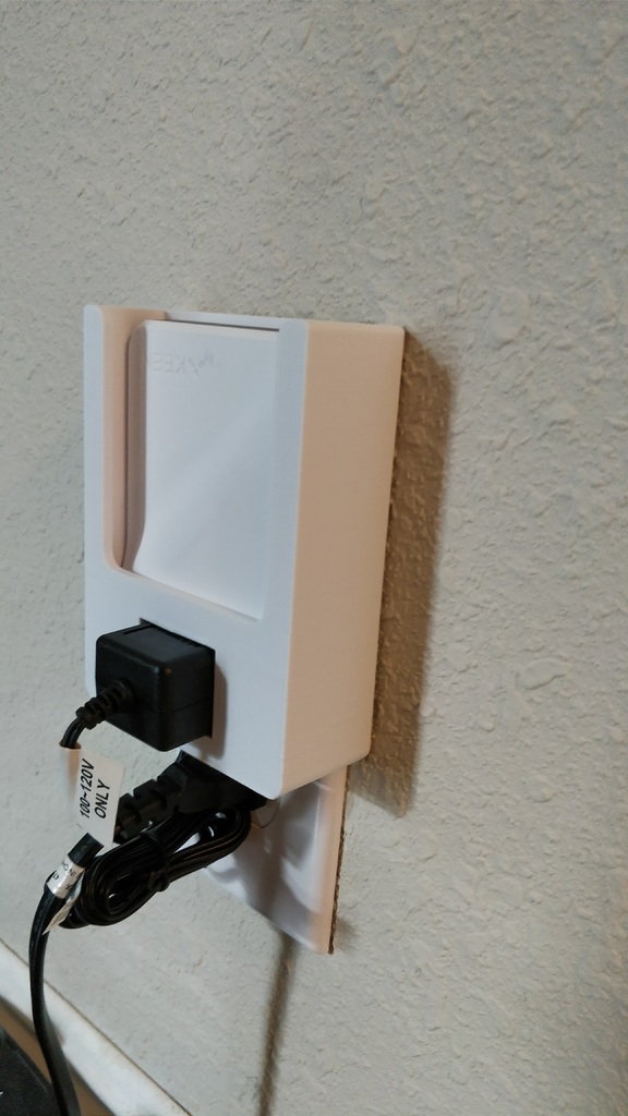 Keen Home Smart Vent Repeater Wall Plug Holder