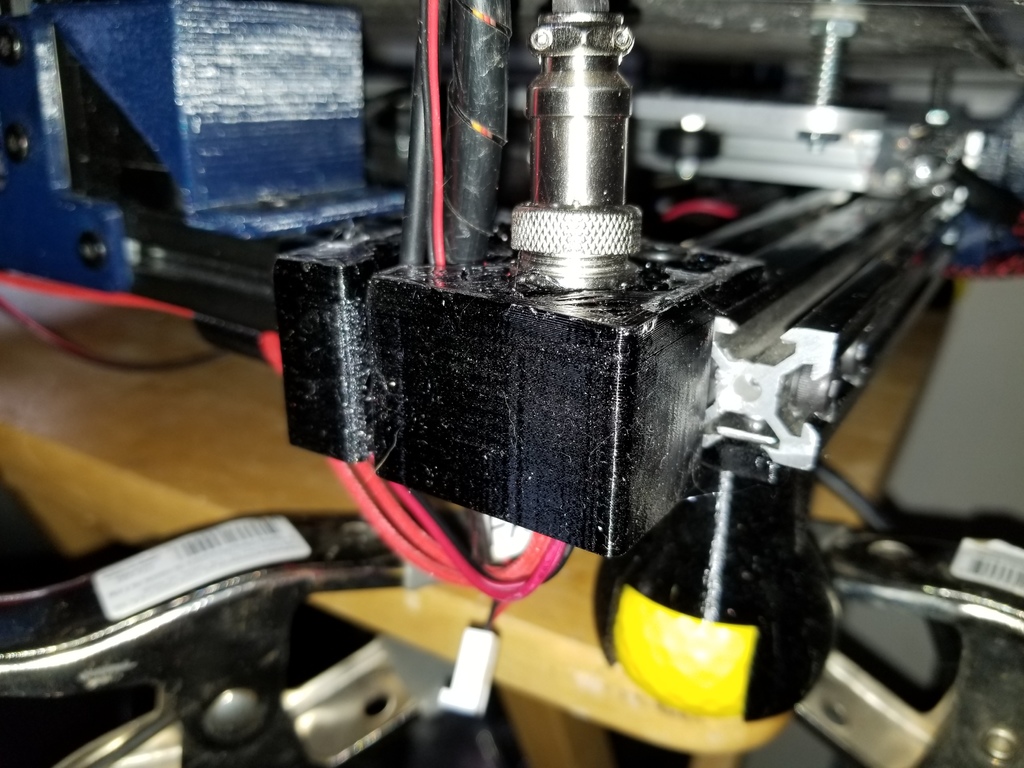 Cable management for extrusion 