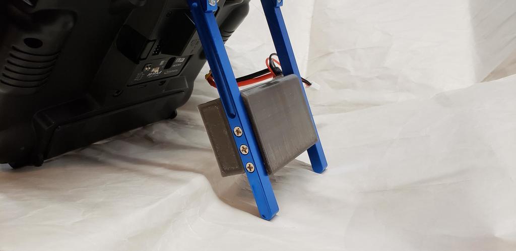 Taranis kickstand battery holder for R9m  module