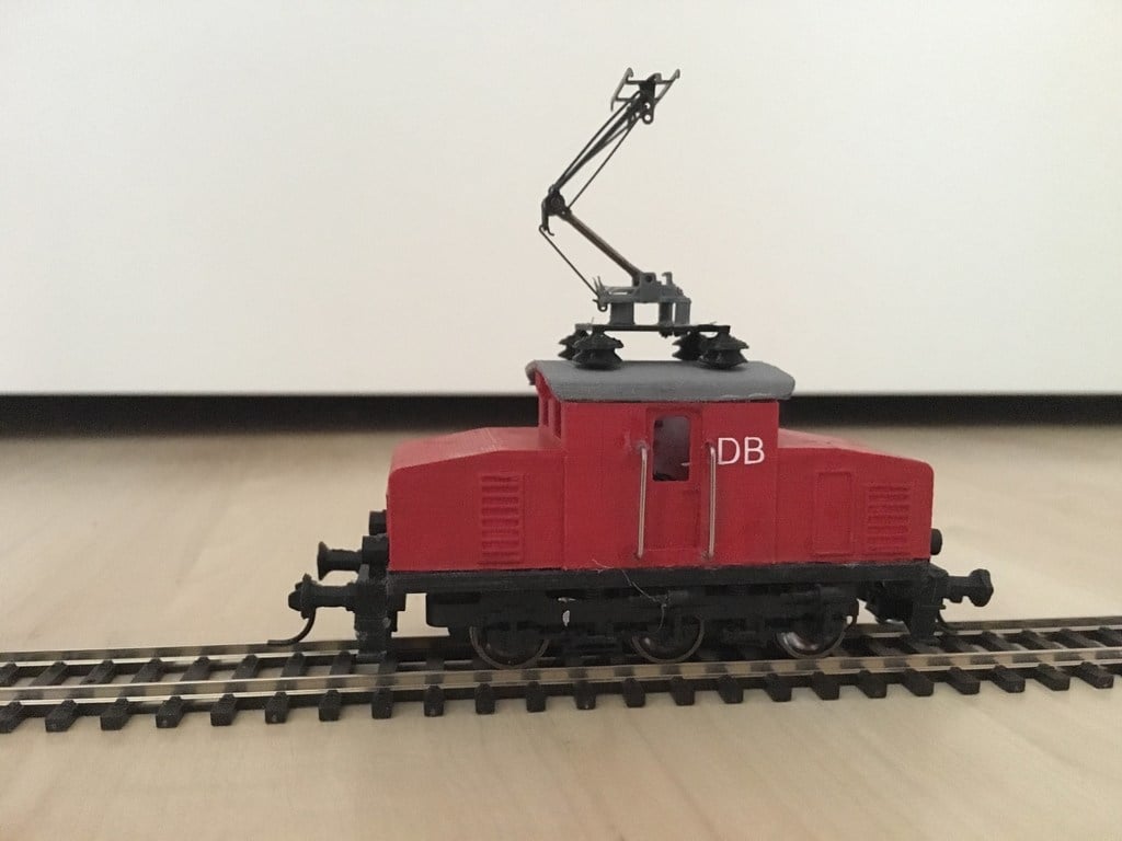 E69 Electric Locomotive - HO (1:87) scale