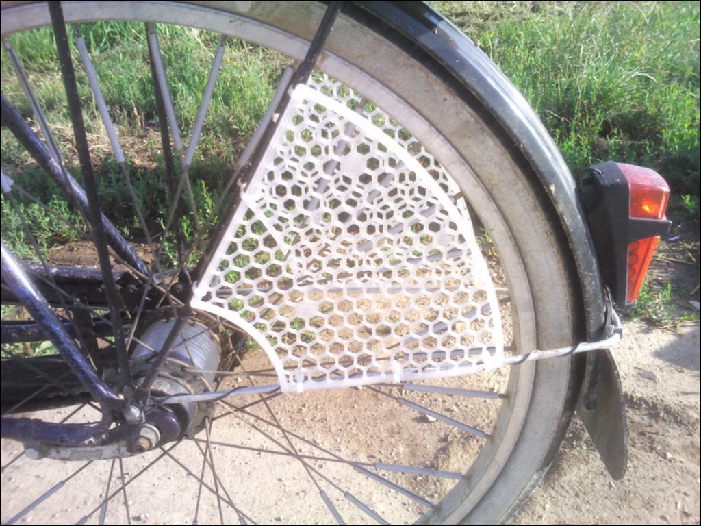 bike spoke protector 56,7°, 25cm radius