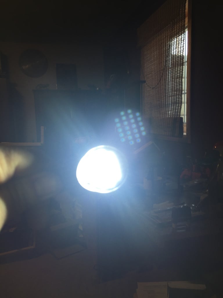 LED Puck light