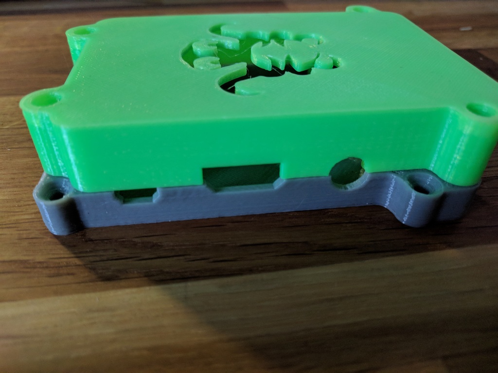 Screw down base for 'Safe and Secure' Pi case